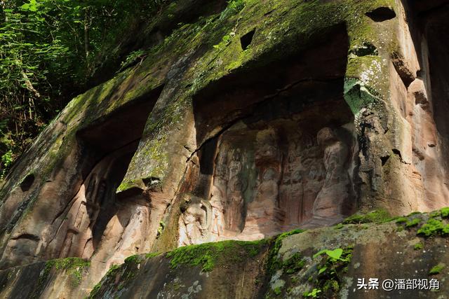 巴蜀石刻：寻访广安岳池坪滩东岩寺摩崖造像