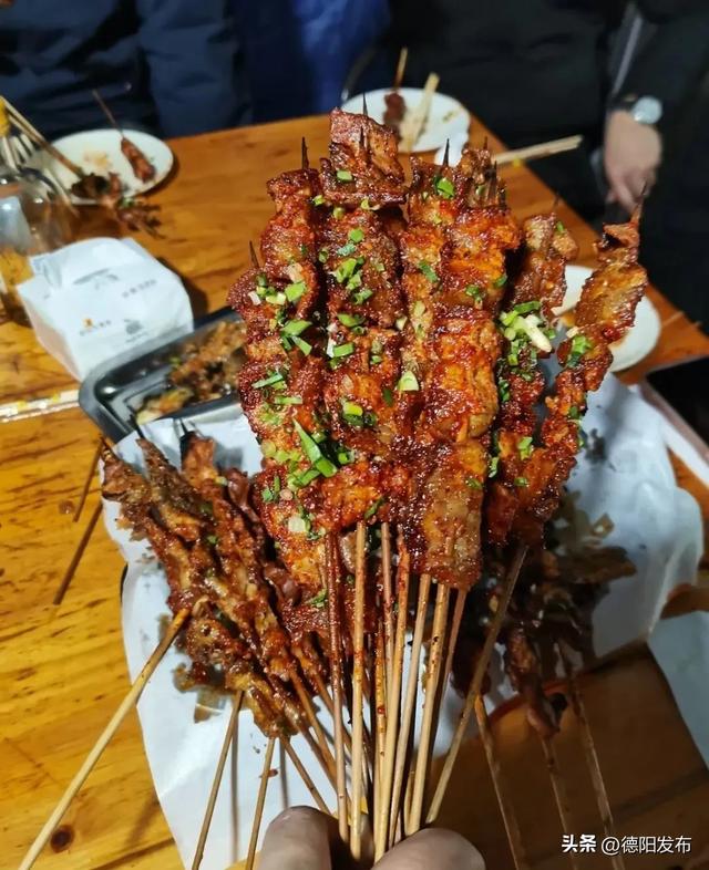 跟着川超游德阳|德阳主场燃爆夜!这份「赛后觅食指南」请收好~