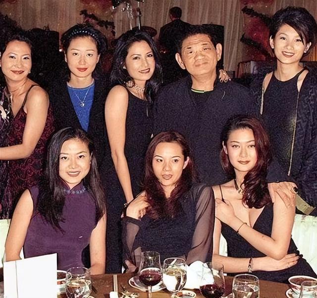 100多位情妇，包养费上亿元	，9女同床却落得个凄凉下场	、人财两空