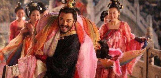 为宫女创造了开裆裤，15天宠幸100名宫女，汉灵帝到底有多厉害？