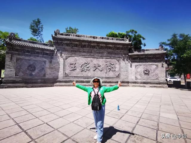 退休夫妻骑摩托游中国：平江老两口的"飞驰人生"