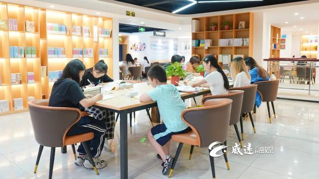 每天500人以上！好多威远人都来这里避暑“充电”→