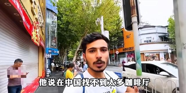 印度网红跑武汉穷游，专找破旧地方拍，想曝光中国贫穷落后的一面