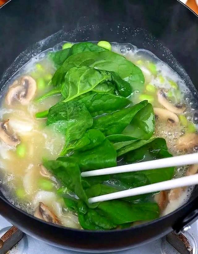 秋天！这菜使劲吃！一强骨骼、二护眼睛、三强免疫，10月正当季
