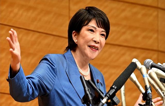 硬扛39天，高市终于改口了：只有美国打上门，才符合存亡危机？