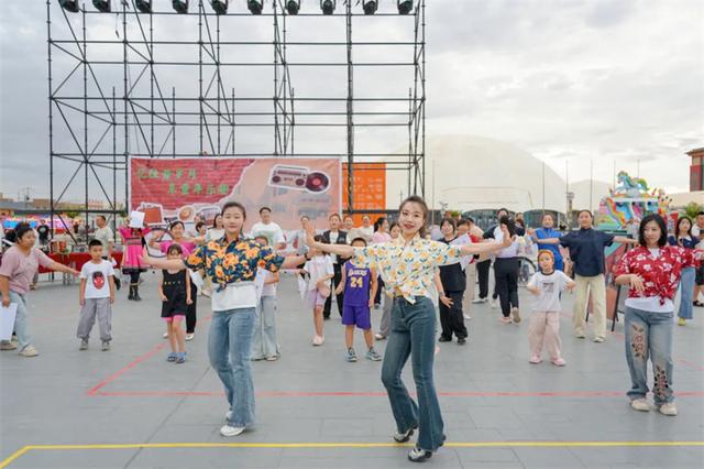传承文化记忆 共谱时代欢歌——额济纳旗文旅活动点燃夏夜激情