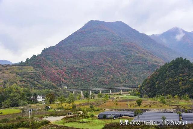 汉中出发沿嘉陵江跨省自驾，把秦巴深秋的美景装进车窗～图片