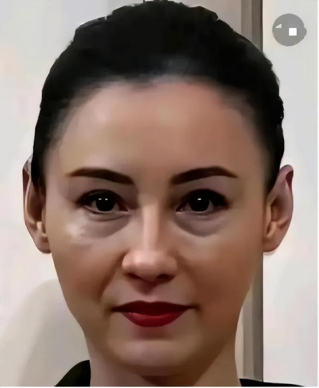 明星无滤镜大变样！孙俪黑老土，孙燕姿瑕疵多，张柏芝丑得没眼看