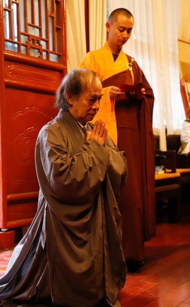 释永信翻车，最惨的不是他，是那个捐了46亿的蔡志忠老爷子！