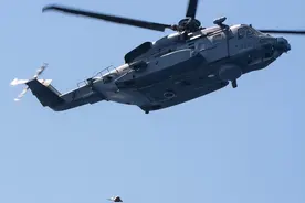 加拿大直升机在西沙“反潜”，突遭中国战机开火警告？图片