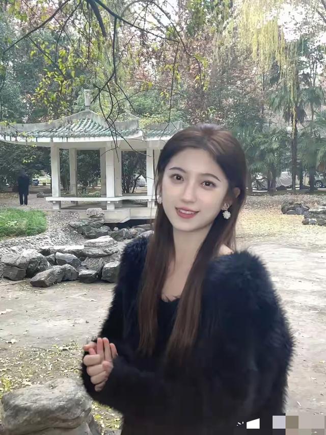 兰州交大校花生图惊艳全网！网友惊叹：好似仙女下凡间！