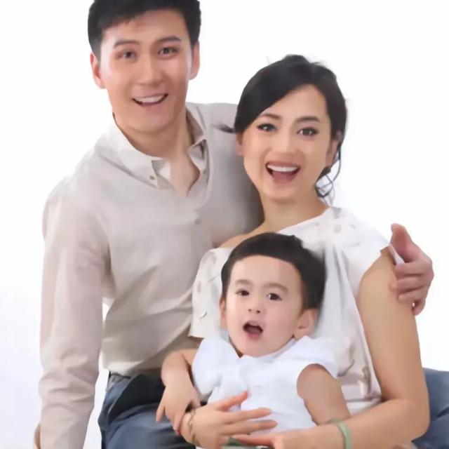 她是最干净的女演员，与小丈夫结婚18年无绯闻，婆媳关系和谐美满