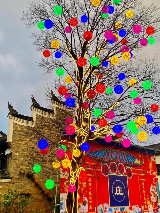 桂林：首届非遗千灯游园，光影艺术璀璨盛宴！