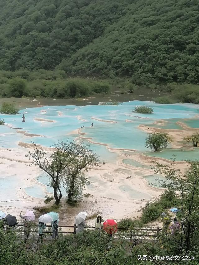 高原的风景太美了,但我吃不消
