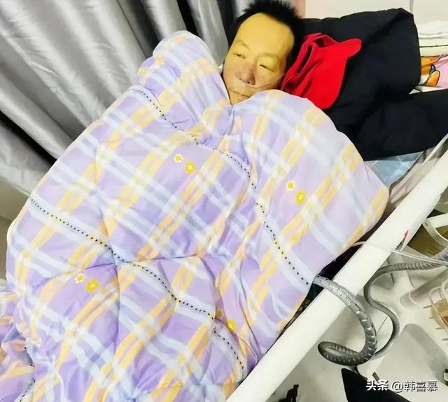46岁摇滚歌手应鹏去世，喝酒毁一切，前妻透露隐情，太穷困没医保