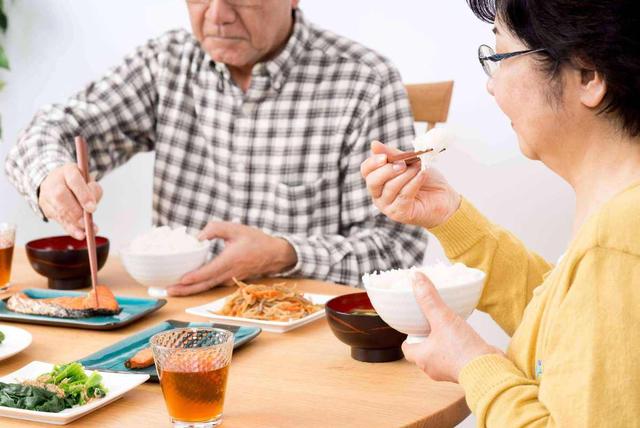 人为什么会得胆囊炎？原来胆囊炎是这样来的，现在知道还不算太迟