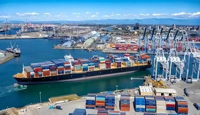 日媒通告全球：如果中日开战，中国人会抢着当先锋，引发高度关注