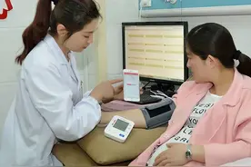 2025年怀孕，除了生育津贴，这5笔补贴也要领取！图片