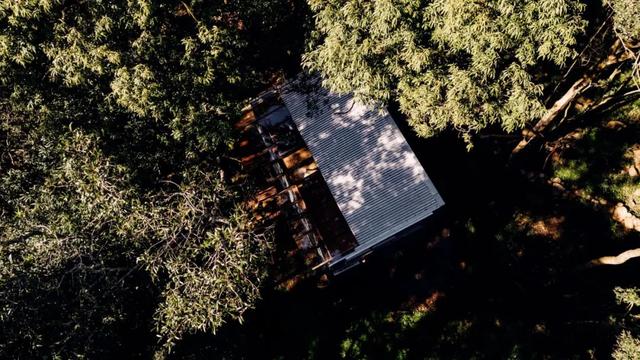 35㎡的森林拥抱，沉浸式短住秘境小屋