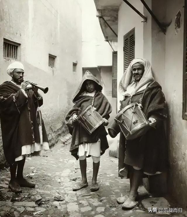 从受难者到争议者！犹太民族为何屡陷，被世界排斥的循环？