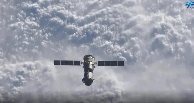 神舟二十一号发射:航天员张陆带队出征,为什么要在晚上发射?