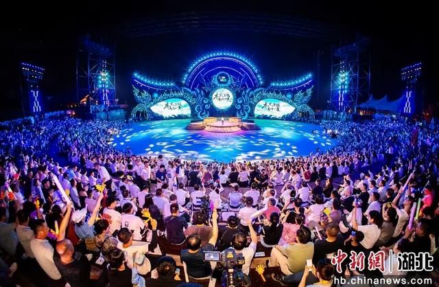 市两会聚焦｜媒体关注黄陂代表委员 热议“世界景区”建设