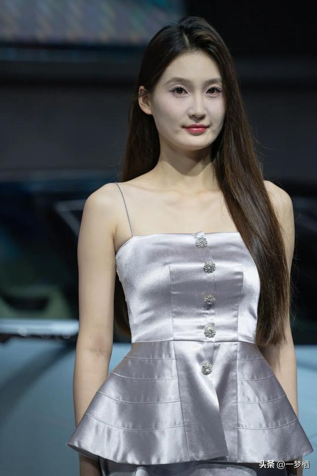 2025成都车展上的模特们
