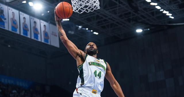 CBA排名更新！北京逆转12分，辽宁险被宁波逆转，新疆大爆冷