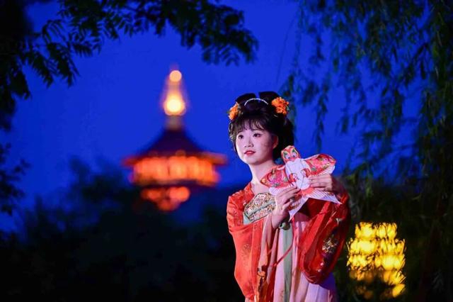 穿华服游河南，这份攻略超出片！