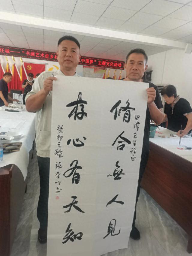 书画名家捐赠墨宝 助力乡村文化建设