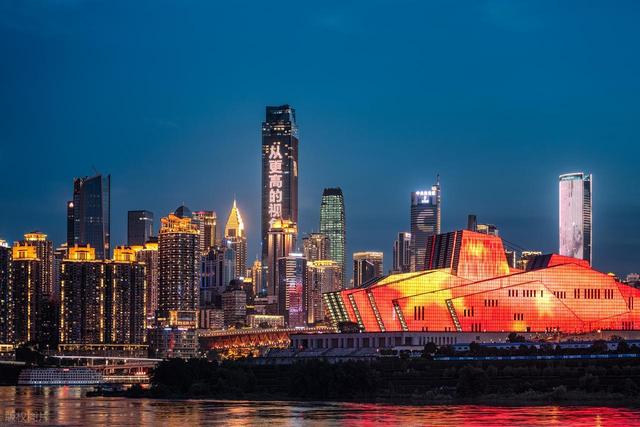 一个重庆人从武汉旅行回来，发现两座城市差别很大 ，忍不住想说说