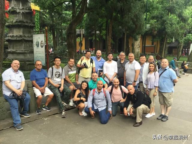 最高津贴开到1500元/天：入境游火热背后，外语导游去哪儿了