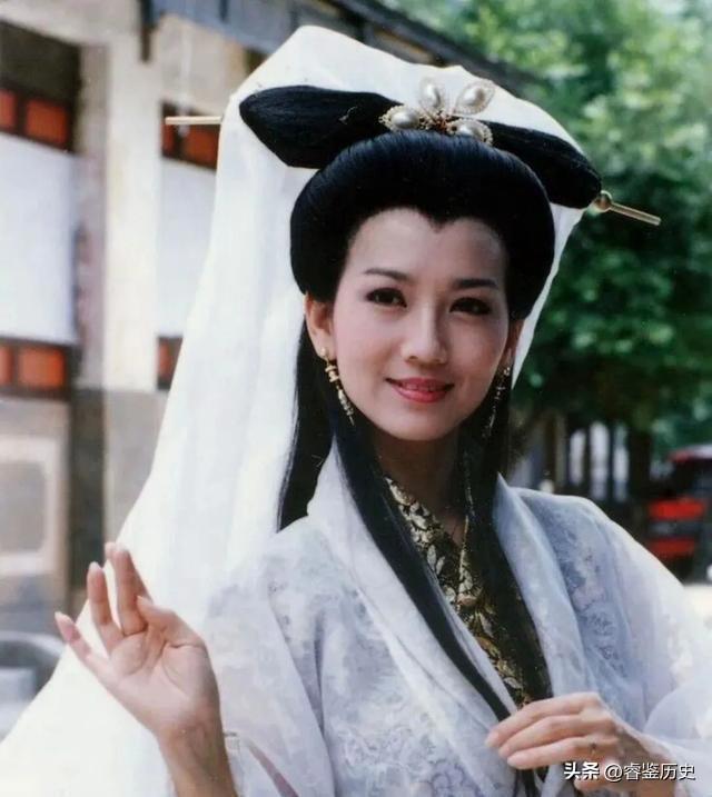 再多钱有什么用？72岁赵雅芝如今现状，给所有中老年人提了个醒