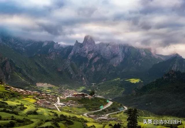 为什么说来甘南旅游一定要去扎尕那？