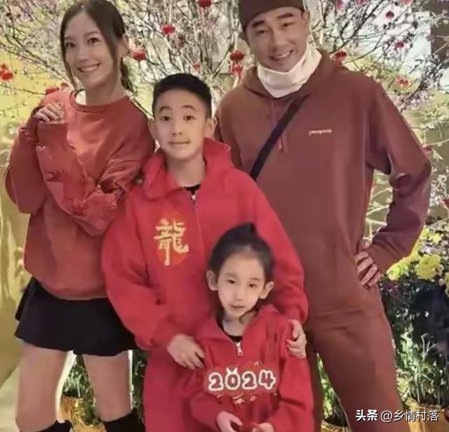 陈小春的基因太强了，两孩子和他也太像了吧，简直一模一样
