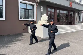 春风浩荡满目新 扬帆奋进正当时图片