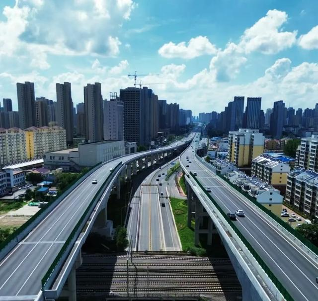 我是韩国人，游山东菏泽后坦言：韩国与中国的差距比想象中大得多