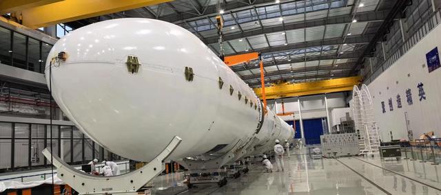 马斯克对中国可重复使用火箭正面评价，但表示距离SpaceX还远