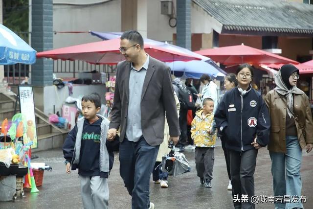官鹅秋韵亦动人 联动保障绘名片