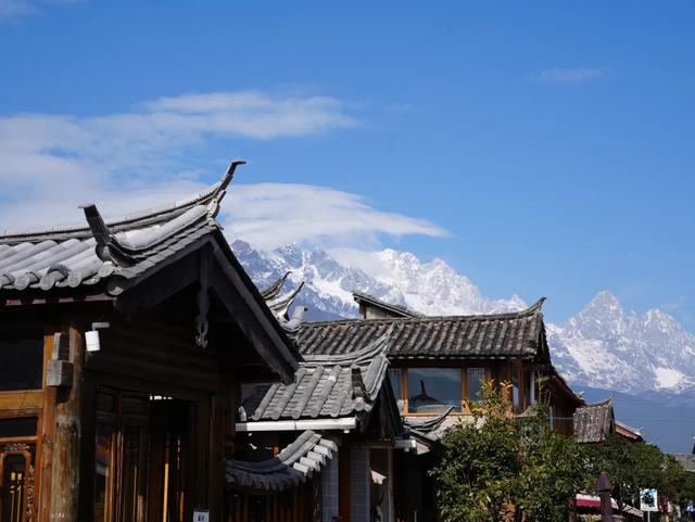 为何中国人在节假日都不愿意去旅游了，反而选择待在家中？