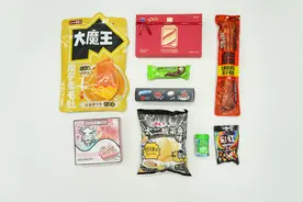 9款联名零食测评：追剧零食越来越抽象，显眼包六神、太二又出手了图片