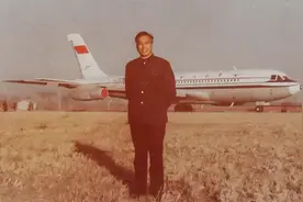 苏联专家讲课不让记笔记，承诺会把资料发往中国，结果却出尔反尔图片
