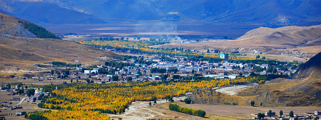 四川省稻城县历史沿革及行政区划