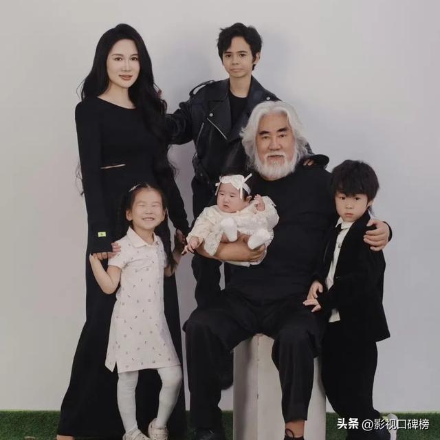 74岁张纪中极限48小时，做完文旅总监，秒飞马来度假