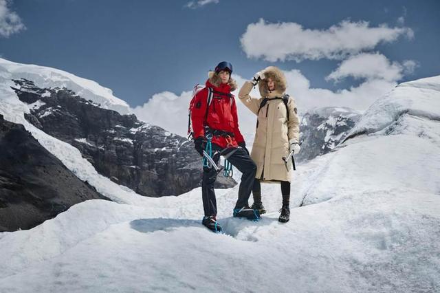 波司登慌了！山东跑出羽绒服大王，70后夫妇一年赚13亿，今要上市