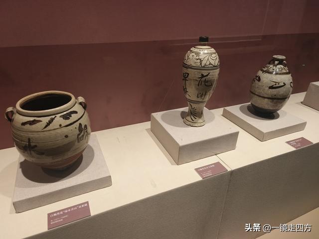 在辽宁省博物馆新馆的一楼特展区，能集中看到不少这里的镇馆之宝