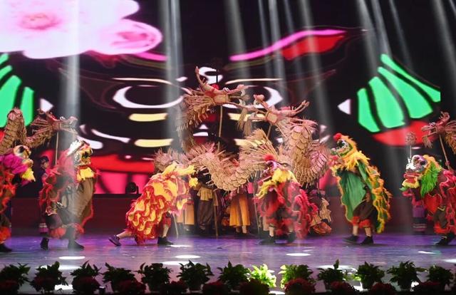 仫佬族最盛大的节日！广西罗城邀你这个周末来过依饭节咯~