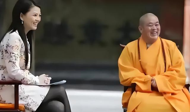李湘不再隐瞒，公开承认与释永信关系，亲密照的真相终于有了答案