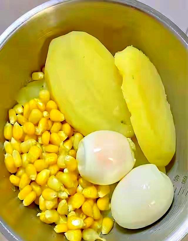 从198斤瘦到130斤！晚上吃2个鸡蛋，我靠这招干掉68斤