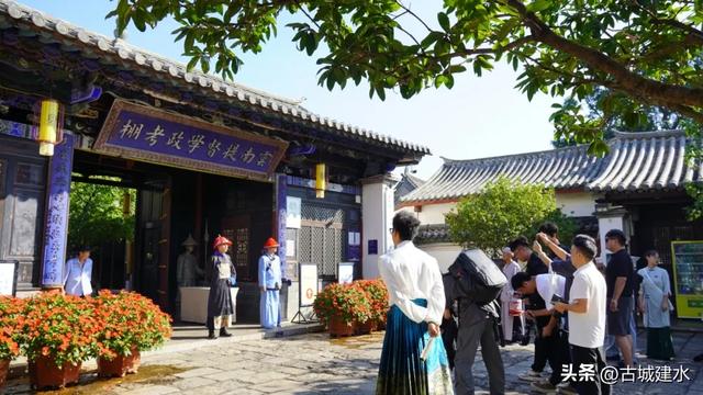 媒体达人畅游古城 沉浸式感受千年文化魅力